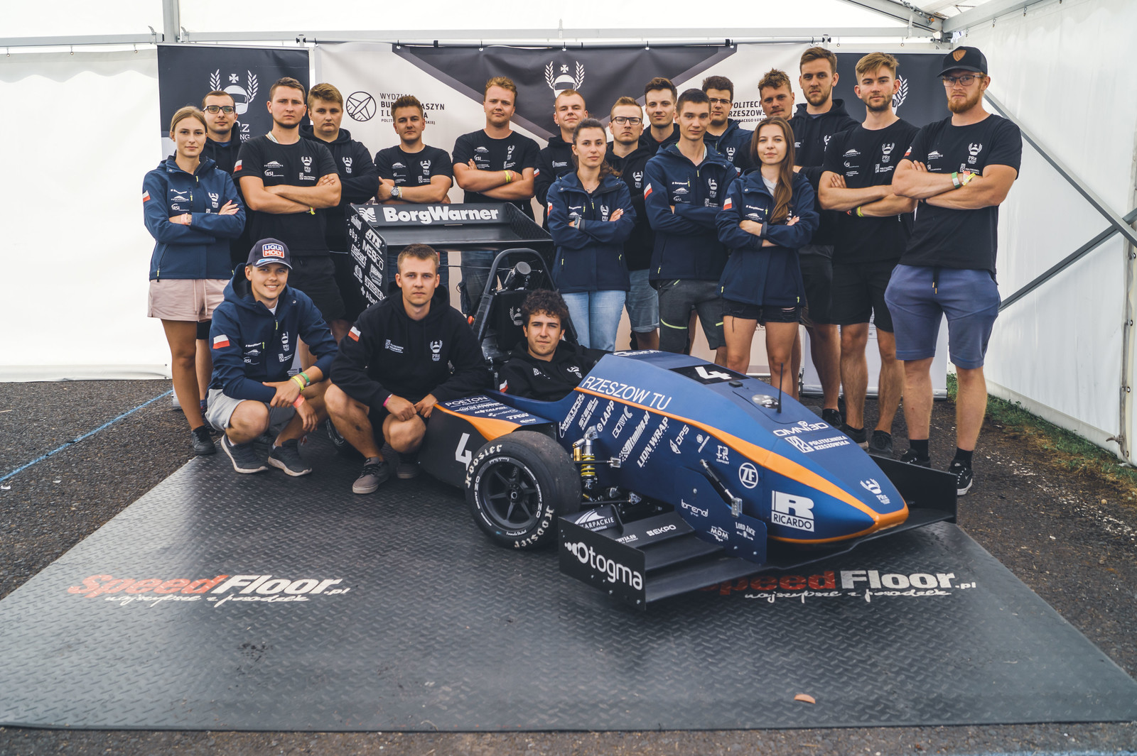 PRz Racing Team na zawodach Formuły Student Czech Republic ...