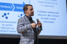 Prof. PRz Ł. Uram,