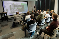 Prezentacja Michała Kisiela z firmy VERASHAPE, 